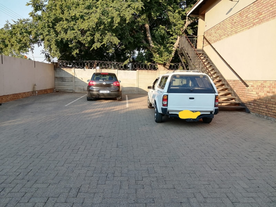 2 Bedroom Property for Sale in Rustenburg Central North West